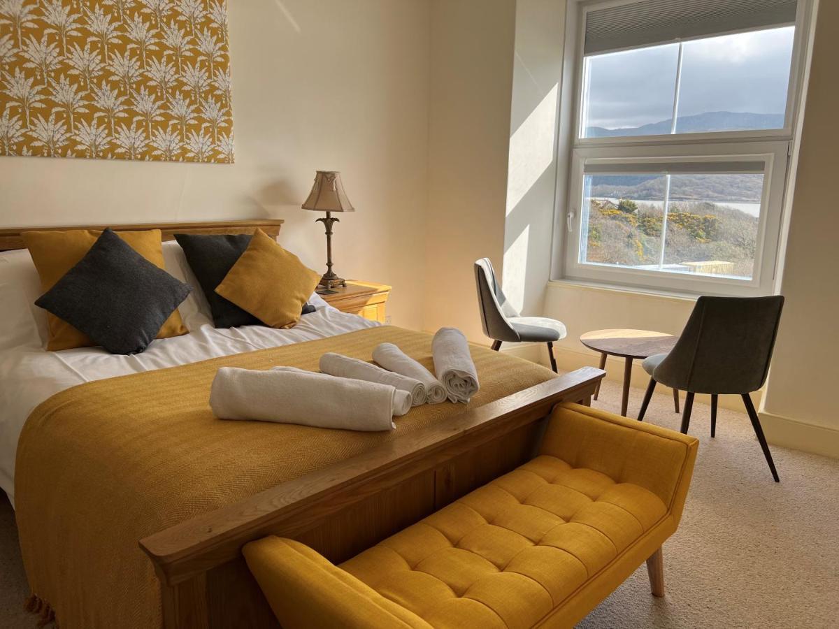 No6 Bed & Breakfast บาร์มัธ ภายนอก รูปภาพ